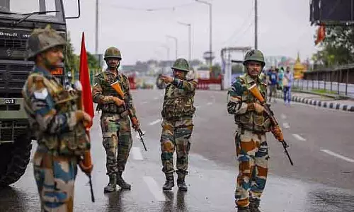 Jammu-कश्मीर में सेना का वाहन दुर्घटनाग्रस्त 10 जवान शहीद