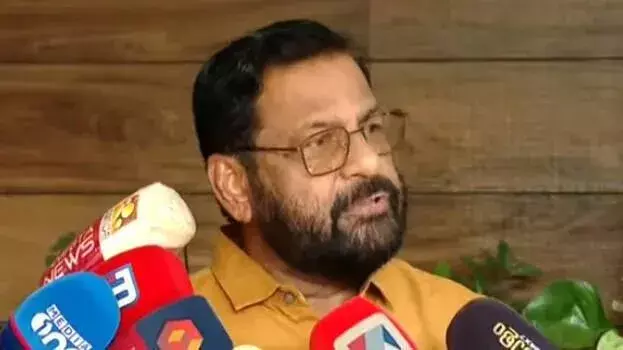 Kerala: सबरीमाला में पोट्टी से हर मुलाकात का कोई रिकॉर्ड नहीं रखा Kerala: सबरीमाला में पोट्टी से हर मुलाकात का कोई रिकॉर्ड नहीं रखा