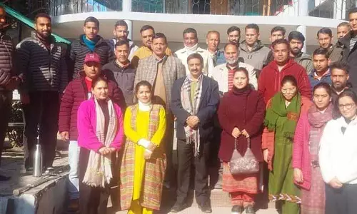 Power Board ने मनाली में पब्लिक मीटिंग की, स्मार्ट मीटर से होने वाले कंज्यूमर फायदों पर रोशनी डाली Power Board ने मनाली में पब्लिक मीटिंग की, स्मार्ट मीटर से होने वाले कंज्यूमर फायदों पर रोशनी डाली