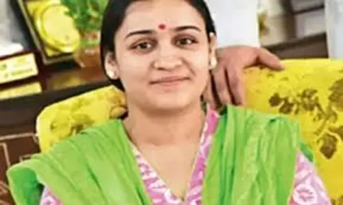 Lucknow: तलाक संबंधी पोस्ट पर राजनीति से दूरी बनाई अपर्णा ने Lucknow: तलाक संबंधी पोस्ट पर राजनीति से दूरी बनाई अपर्णा ने