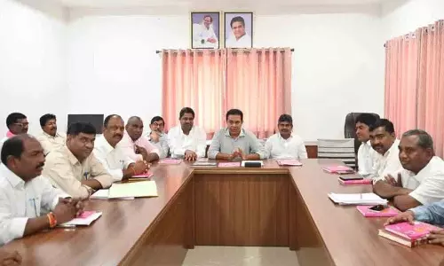 KTR ने वार्ड इंचार्ज से चुनाव में सिरसिला के विकास को दिखाने का आग्रह किया