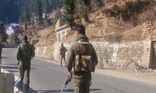 Jammu and Kashmir: लेफ्टिनेंट गवर्नर के मुताबिक, वाहन दुर्घटना में 10 सेनाकर्मी शहीद हो गए। Jammu and Kashmir: लेफ्टिनेंट गवर्नर के मुताबिक, वाहन दुर्घटना में 10 सेनाकर्मी शहीद हो गए।