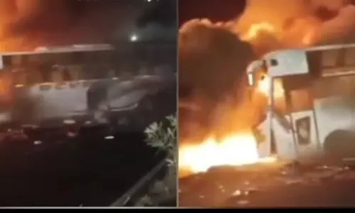 Nandyal में टायर फटने से बस और लॉरी की भीषण टक्कर, तीन लोगों की मौत