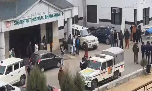 Doda सड़क हादसे में 10 सेनाकर्मी शहीद, मनोज सिन्हा ने शोक व्यक्त किया Doda सड़क हादसे में 10 सेनाकर्मी शहीद, मनोज सिन्हा ने शोक व्यक्त किया