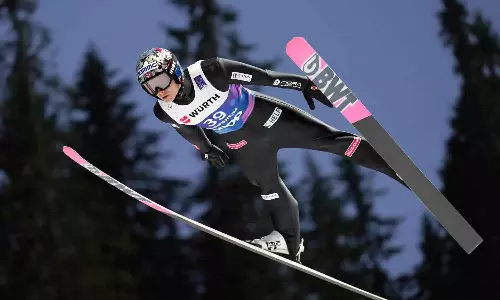 Ski Jumping में सख्ती: सूट के एक इंच के हेरफेर से भी छिन सकता है मेडल Ski Jumping में सख्ती: सूट के एक इंच के हेरफेर से भी छिन सकता है मेडल