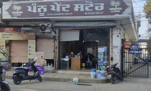 गैंगस्टर के साथियों ने Tarn Taran में पेंट की दुकान पर फायरिंग की