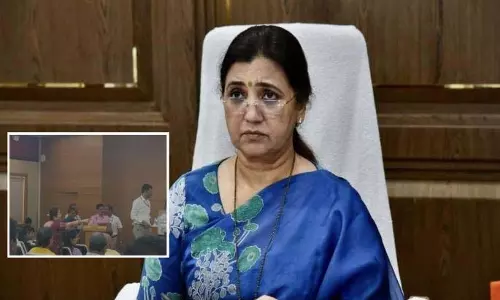 Madhuri Misal ने मेयर आरक्षण पर उद्धव सेना की आपत्तियों को खारिज कर दिया Madhuri Misal ने मेयर आरक्षण पर उद्धव सेना की आपत्तियों को खारिज कर दिया