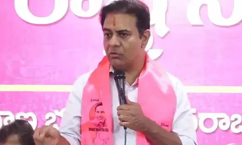 फोन टैपिंग मामला कोयला घोटाले से ध्यान भटकाने के लिए है: KTR फोन टैपिंग मामला कोयला घोटाले से ध्यान भटकाने के लिए है: KTR