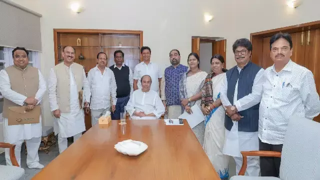 BJD PAC की बैठक में किसानों, महिलाओं, महानदी और युवाओं से जुड़े मुद्दे उठाए गए BJD PAC की बैठक में किसानों, महिलाओं, महानदी और युवाओं से जुड़े मुद्दे उठाए गए