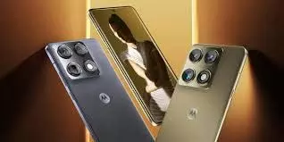 Motorola Signature Price In India:तहलका मचाने को तैयार Motorola Signature स्मार्टफोन, मिलेंगे 50MP के 4-4 दमदार कैमरा Motorola Signature Price In India:तहलका मचाने को तैयार Motorola Signature स्मार्टफोन, मिलेंगे 50MP के 4-4 दमदार कैमरा