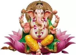 Ganesh Ji Ki Aarti: गणेश जयंती पर जरूर करें भगवान गणेश की आरती Ganesh Ji Ki Aarti: गणेश जयंती पर जरूर करें भगवान गणेश की आरती