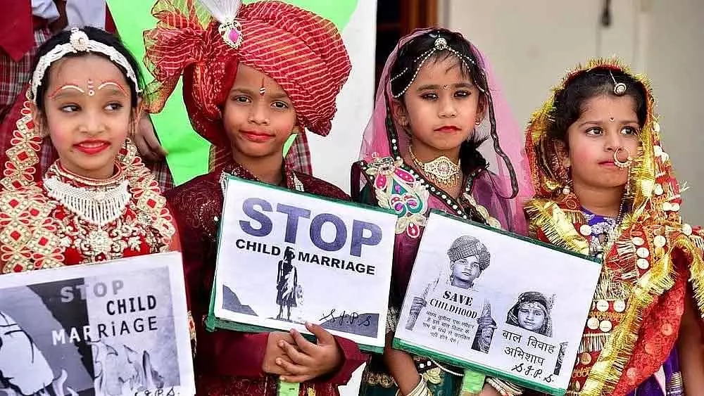 Indore : बाल विवाह रोकने के लिए जिला टीमें गठित Indore : बाल विवाह रोकने के लिए जिला टीमें गठित