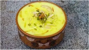 Basant Panchami Special Kesar Kheer: मां सरस्वती के भोग के लिए परफेक्ट खीर Basant Panchami Special Kesar Kheer: मां सरस्वती के भोग के लिए परफेक्ट खीर