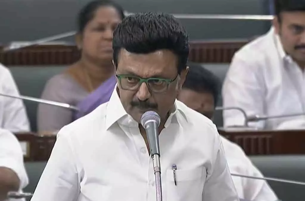 हम AIADMK सरकार की तरह सरकारी कर्मचारियों को जेल में नहीं डालते: CM का भाषण हम AIADMK सरकार की तरह सरकारी कर्मचारियों को जेल में नहीं डालते: CM का भाषण