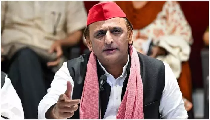 Sambhal: अखिलेश यादव ने संभल में CJM ट्रांसफर पर जताई आपत्ति Sambhal: अखिलेश यादव ने संभल में CJM ट्रांसफर पर जताई आपत्ति
