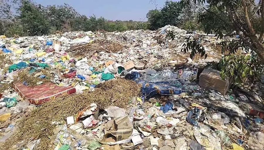 Mundagod : कचरा निपटान प्रबंधन की कमी Mundagod : कचरा निपटान प्रबंधन की कमी