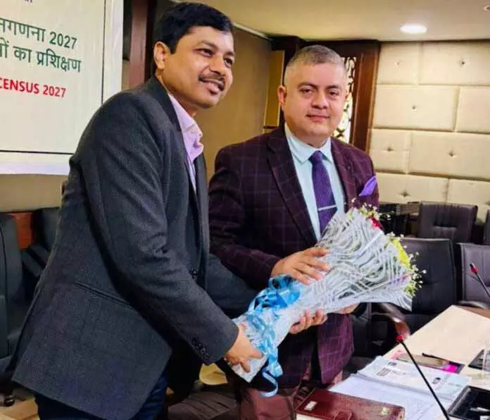 अमित ने जनगणना 2027 के लिए ट्रेनिंग के दौरान JKL DCO अधिकारियों को मोटिवेट किया अमित ने जनगणना 2027 के लिए ट्रेनिंग के दौरान JKL DCO अधिकारियों को मोटिवेट किया