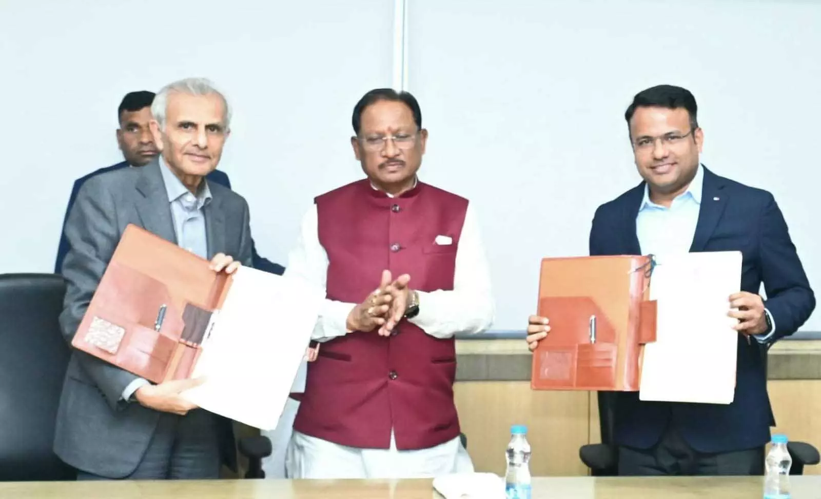 नवा रायपुर में 680 करोड़ की लागत से बनेगा 300 बिस्तरों का बॉम्बे हॉस्पिटल नवा रायपुर में 680 करोड़ की लागत से बनेगा 300 बिस्तरों का बॉम्बे हॉस्पिटल