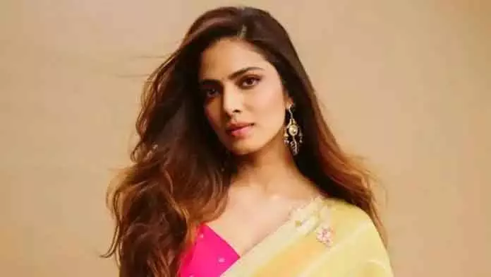 Malavika Mohanan ने छेड़ी नई बहस: लिप-सिंकिंग और डबिंग के बहाने साधा निशाना Malavika Mohanan ने छेड़ी नई बहस: लिप-सिंकिंग और डबिंग के बहाने साधा निशाना