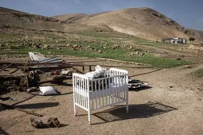 जेरिको में तनाव: Israeli सेना ने बिना परमिट का हवाला देकर गिराया घर जेरिको में तनाव: Israeli सेना ने बिना परमिट का हवाला देकर गिराया घर