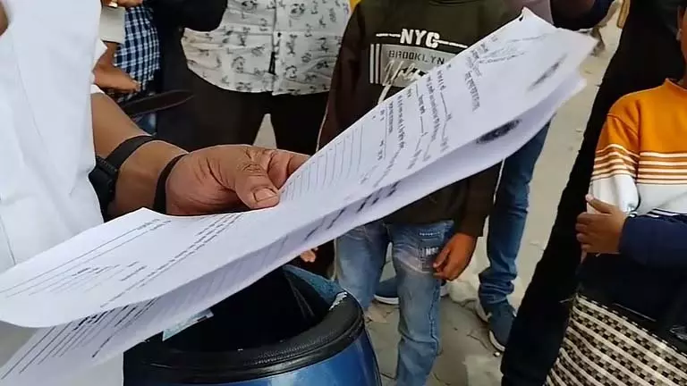परिवार वालों को hearing के लिए बुलाया गया, महिला की डर से मौत हो गई परिवार वालों को hearing के लिए बुलाया गया, महिला की डर से मौत हो गई