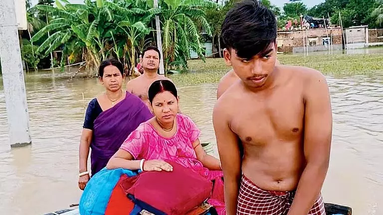 Shikeya गांव ने गर्भवती महिलाओं के लिए होम डिलीवरी पर रोक लगा दी Shikeya गांव ने गर्भवती महिलाओं के लिए होम डिलीवरी पर रोक लगा दी