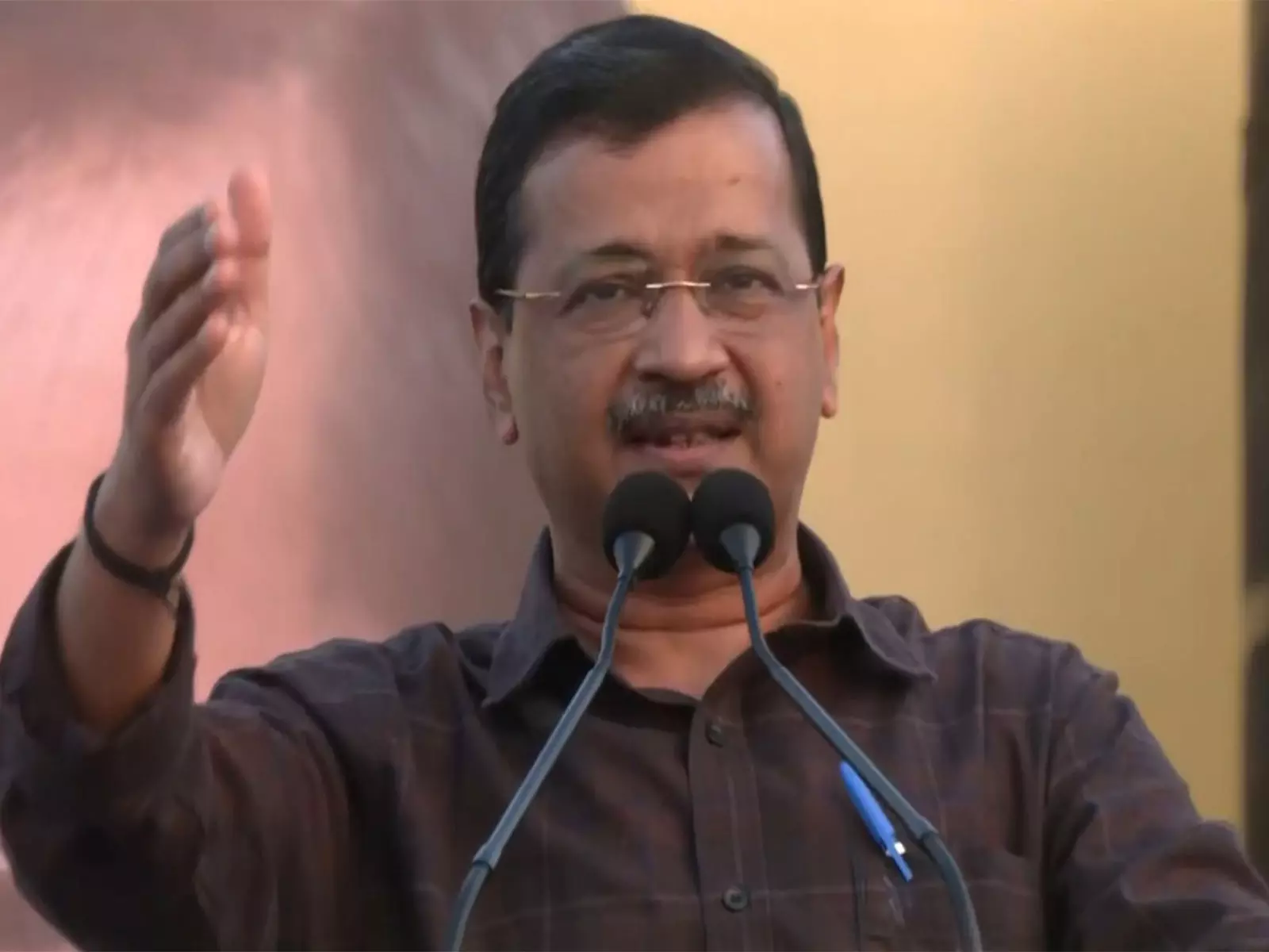 Delhi court ने आबकारी नीति मामले में अरविंद केजरीवाल को समन का पालन न करने के आरोप से बरी कर दिया Delhi court ने आबकारी नीति मामले में अरविंद केजरीवाल को समन का पालन न करने के आरोप से बरी कर दिया