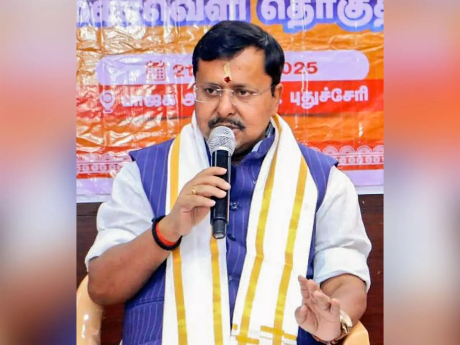 नितिन नबीन ने BJP प्रवक्ताओं से बजट प्रचार बढ़ाने का आग्रह किया नितिन नबीन ने BJP प्रवक्ताओं से बजट प्रचार बढ़ाने का आग्रह किया