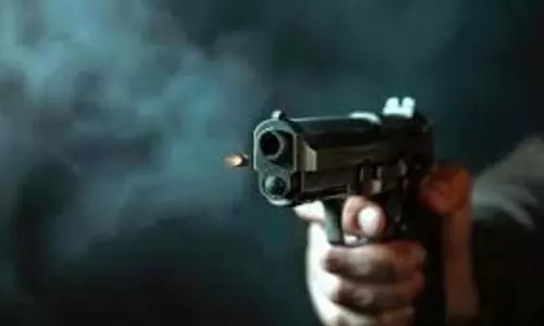 Up News:मामूली कहासुनी के बाद मारपीट के दौरन फायरिंग, छात्र घायल Up News:मामूली कहासुनी के बाद मारपीट के दौरन फायरिंग, छात्र घायल