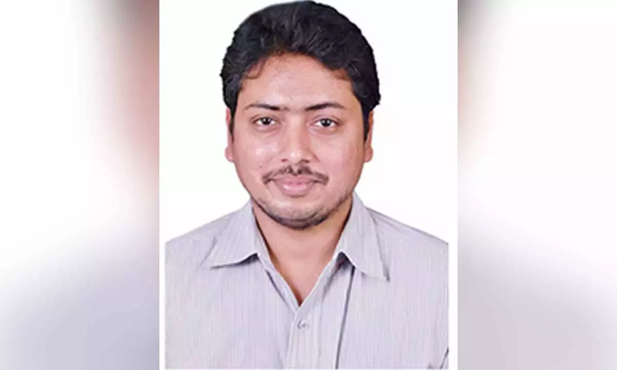 Andhra: वैज्ञानिक को NESA फेलोशिप पुरस्कार मिला