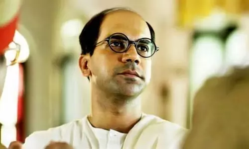 पराक्रम दिवस 2026: बड़े पर्दे से वेब सीरीज तक, सिनेमा में अमर रही नेताजी सुभाष चंद्र बोस की गाथा पराक्रम दिवस 2026: बड़े पर्दे से वेब सीरीज तक, सिनेमा में अमर रही नेताजी सुभाष चंद्र बोस की गाथा