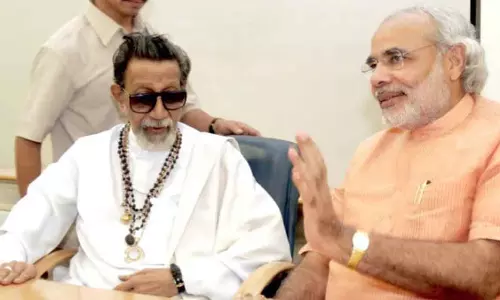 PM Modi ने बालासाहेब ठाकरे की जन्म शताब्दी पर उन्हें श्रद्धांजलि दी PM Modi ने बालासाहेब ठाकरे की जन्म शताब्दी पर उन्हें श्रद्धांजलि दी