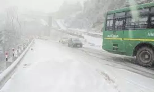 Shimla:ऊंची चोटियों पर सीजन की पहली बर्फबारी