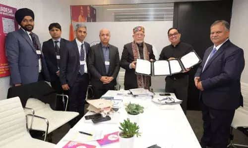 UP ने दावोस में ₹25,000 करोड़ का निवेश हासिल किया, क्लीन एनर्जी और डिजिटल ग्रोथ को बढ़ावा UP ने दावोस में ₹25,000 करोड़ का निवेश हासिल किया, क्लीन एनर्जी और डिजिटल ग्रोथ को बढ़ावा