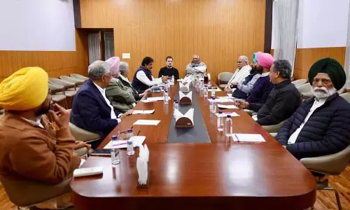 कांग्रेस ने Punjab में नेतृत्व परिवर्तन की संभावना से इनकार किया कांग्रेस ने Punjab में नेतृत्व परिवर्तन की संभावना से इनकार किया