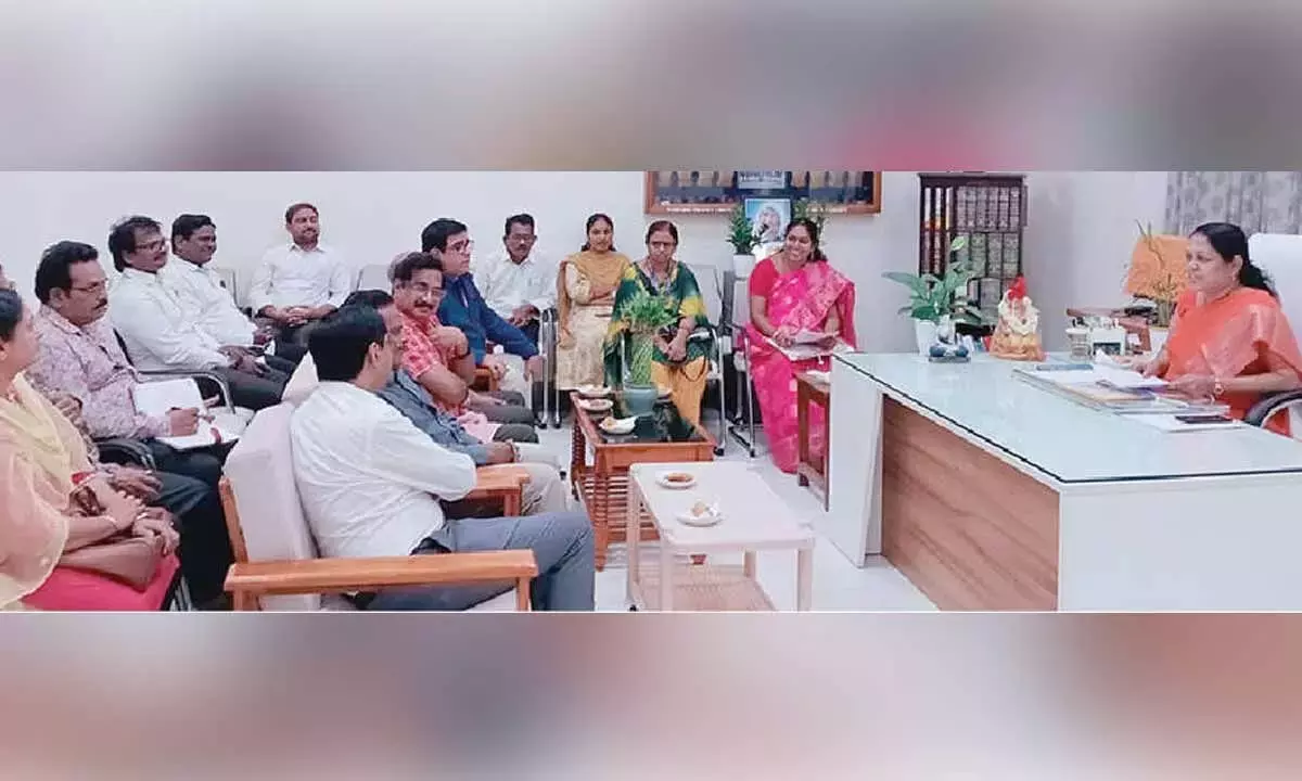 Andhra: लोक अदालत की तैयारी बैठक आयोजित हुई Andhra: लोक अदालत की तैयारी बैठक आयोजित हुई