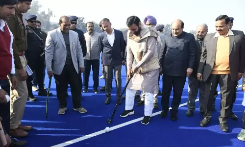 सीएम ने कुरुक्षेत्र University में बने सिंथेटिक हॉकी ग्राउंड का उद्घाटन किया सीएम ने कुरुक्षेत्र University में बने सिंथेटिक हॉकी ग्राउंड का उद्घाटन किया