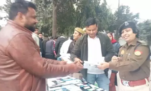 पुलिस ने 238 खोए और चोरी हुए मोबाइल फोन लोगों को वापस किए