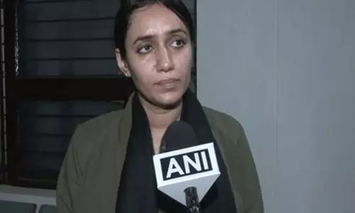 MP: ग्वालियर में डंपर की टक्कर से बाइक सवार 3 लोगों की मौत MP: ग्वालियर में डंपर की टक्कर से बाइक सवार 3 लोगों की मौत