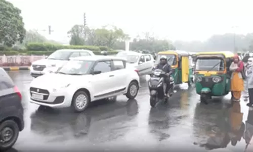 राजस्थान में बारिश, ओले और तेज हवाओं का कहर; येलो और ऑरेंज अलर्ट जारी राजस्थान में बारिश, ओले और तेज हवाओं का कहर; येलो और ऑरेंज अलर्ट जारी