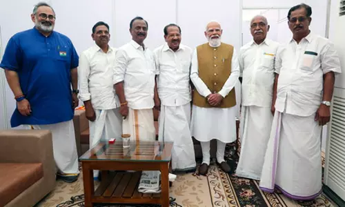 केरल में भाजपा का चुनावी शंखनाद: NDA नेताओं से मिले पीएम मोदी, बोले- उज्जवल भविष्य देने के लिए हम प्रतिबद्ध केरल में भाजपा का चुनावी शंखनाद: NDA नेताओं से मिले पीएम मोदी, बोले- उज्जवल भविष्य देने के लिए हम प्रतिबद्ध