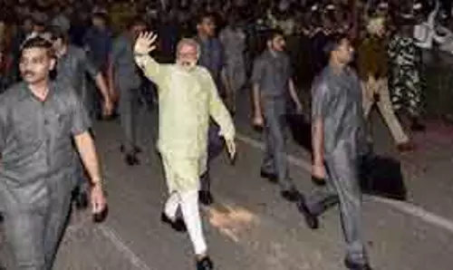 मोदी आज मदुरंथकम में NDA की मेगा रैली को संबोधित करेंगे। मोदी आज मदुरंथकम में NDA की मेगा रैली को संबोधित करेंगे।