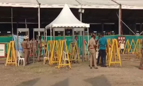 PM मोदी के दौरे से पहले मदुरंतकम में सुरक्षा बढ़ा दी गई PM मोदी के दौरे से पहले मदुरंतकम में सुरक्षा बढ़ा दी गई