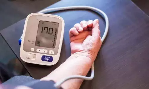 अगर आपका High BP है तो सिर्फ़ नमक कम न करें, बल्कि ये चीज़ें भी खाएं अगर आपका High BP है तो सिर्फ़ नमक कम न करें, बल्कि ये चीज़ें भी खाएं
