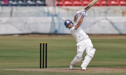 Ranji Trophy: सरफराज खान ने हैदराबाद के खिलाफ मुंबई के लिए दोहरा शतक लगाया Ranji Trophy: सरफराज खान ने हैदराबाद के खिलाफ मुंबई के लिए दोहरा शतक लगाया