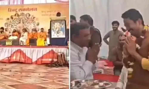 Timarni: टिमरनी में RSS मंच पर दिखे कांग्रेस विधायक, मचा बवाल