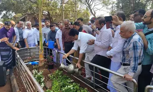वृक्षारोपण कार्यक्रम में सभी को हाथ मिलाना चाहिए: Mankal Vaidya वृक्षारोपण कार्यक्रम में सभी को हाथ मिलाना चाहिए: Mankal Vaidya