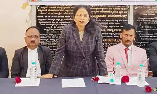 विवेकानन्द के दर्शन को अपनायें : वरिष्ठ न्यायाधीश राजेश्वरी विवेकानन्द के दर्शन को अपनायें : वरिष्ठ न्यायाधीश राजेश्वरी