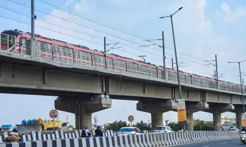 गणतंत्र दिवस पर Delhi मेट्रो सेवाएं सुबह 3.00 बजे से शुरू होंगी