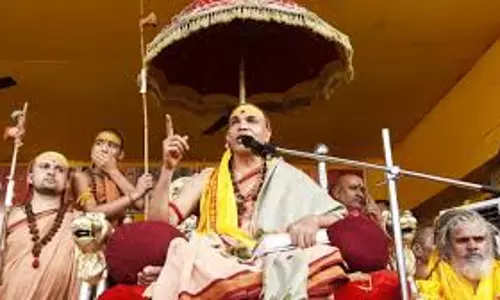 Prayagraj: परंपरा और कानून के बीच ज्योर्तिमठ का मामला Prayagraj: परंपरा और कानून के बीच ज्योर्तिमठ का मामला